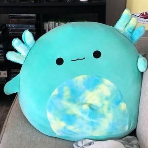 Giant axolotl squishmellow